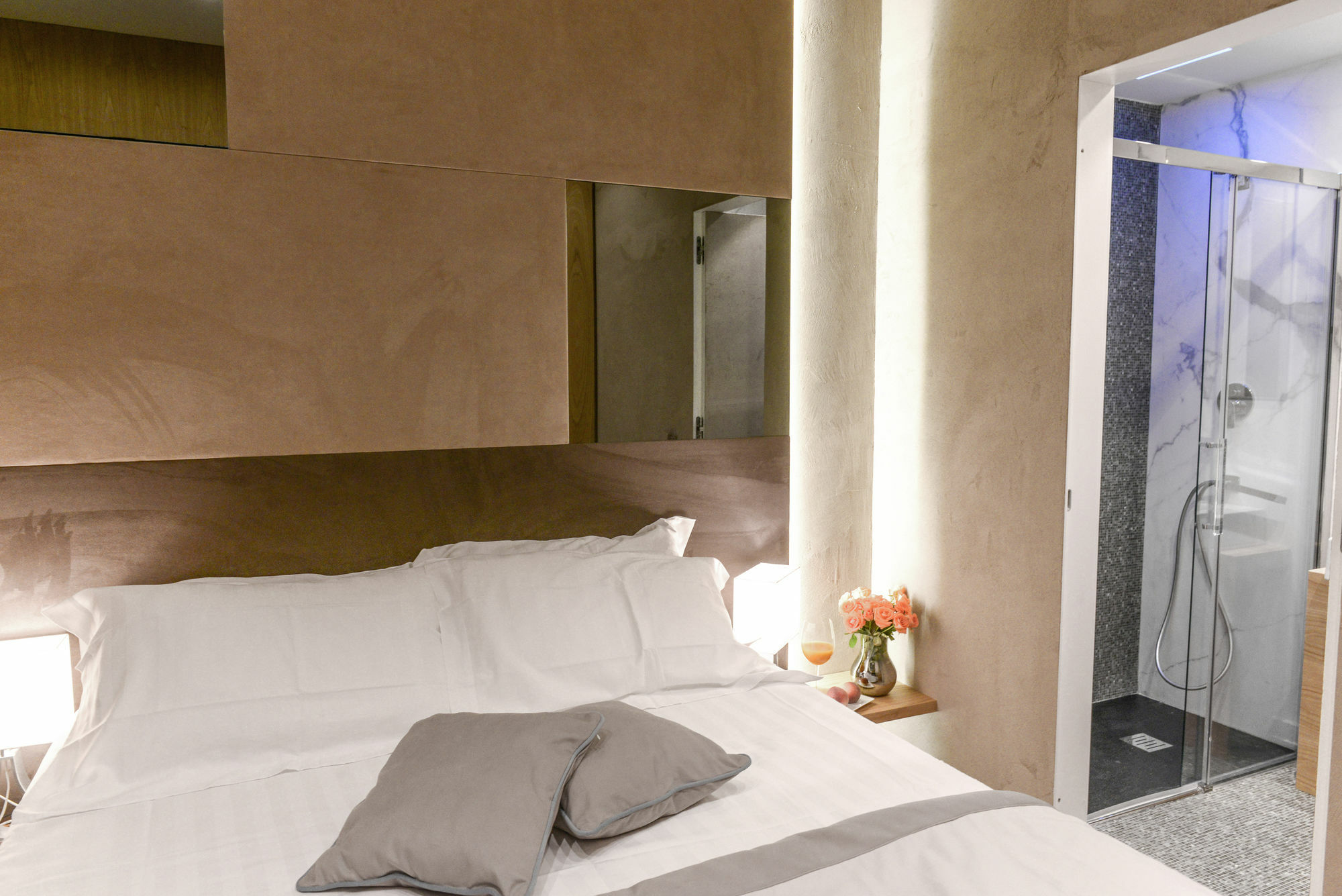 Sun Luxury Pantheon 3* Rom